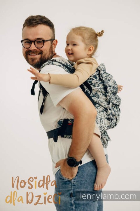 Nosidełko LennyPreschool z tkaniny żakardowej 100% bawełna, rozmiar preschool - CLOCKWORK - FIT IT Nosidełko LennyPreschool z tkaniny żakardowej 100% bawełna, rozmiar preschool - CLOCKWORK - FIT IT